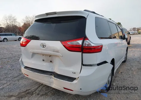 2018 Toyota Sienna Le 8 Passenger из США, поврежденный, VIN 5TDKZ3DC6JS939298